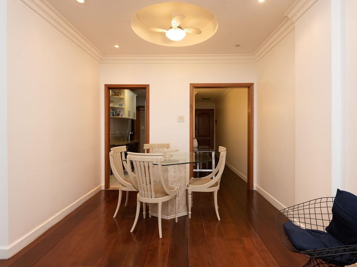 Apartamento Pineapples Sc201 - Apartamento Em Copacabana A 50m Da Praia